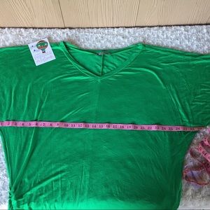 Urban Cleo Green top size 5X soft stretchy